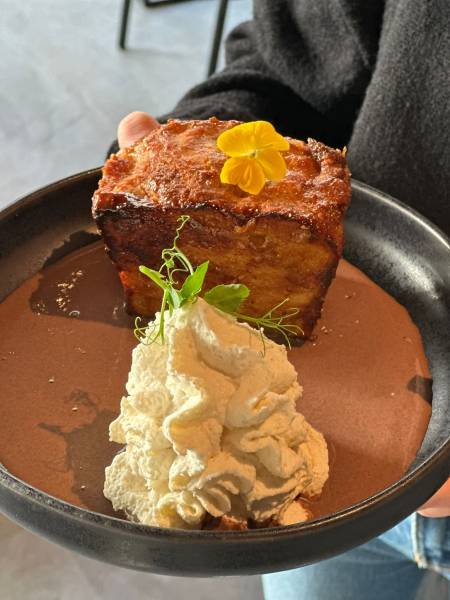 Dessert Banane, cacahuète, chocolat bar-restaurant brass&co