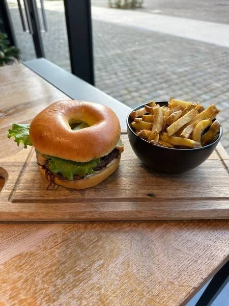 Burger savoyard, bar restaurant brass&CO de Gif sur Yvette