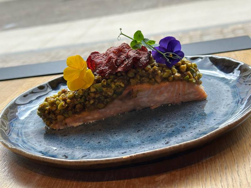 Plat saumon, pistache, miel
