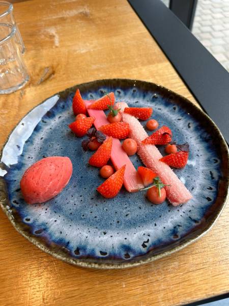 Dessert fraise, rhubarbe